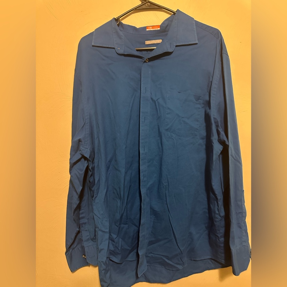Van Heusen Men's Blue Dress Shirt